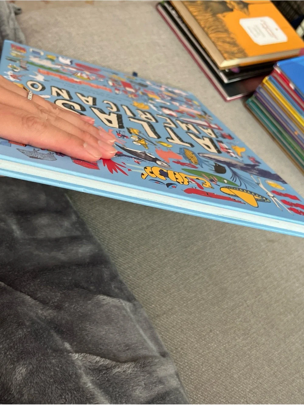 Hardcover atlas americano